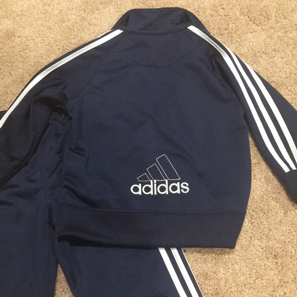 12M ADIDAS Track suit - Picture 3 of 3